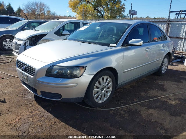 2005 VOLVO S40 2.4I VIN: YV1MS382852093097