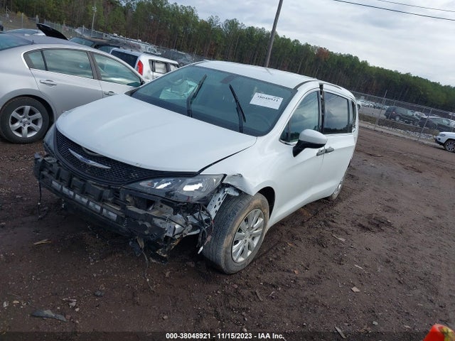 Chrysler Voyager L 2020 2C4RC1AG6LR129953 Image 2