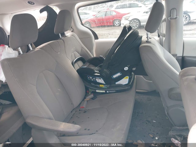 Chrysler Voyager L 2020 2C4RC1AG6LR129953 Image 8