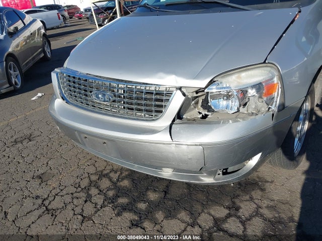 2005 FORD FREESTAR LIMITED VIN: 2FMDA58255BA22319