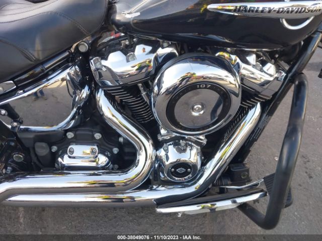 2020 HARLEY-DAVIDSON FLHC 1HD1YAJ21LB019022 Photo 7