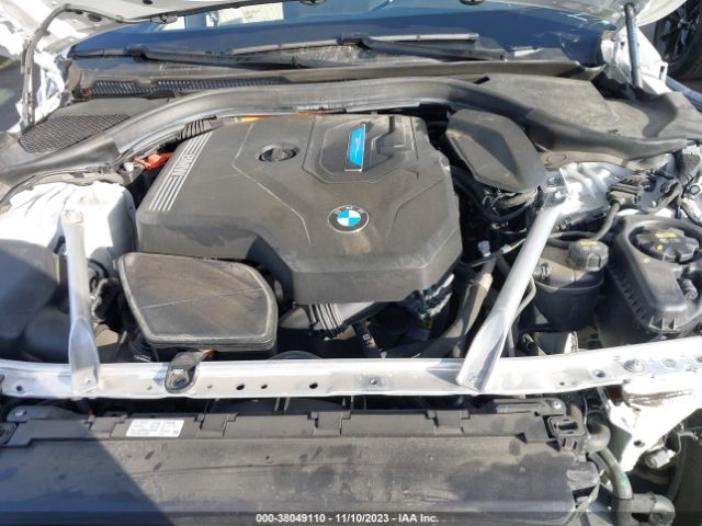 WBA13AG04MCF15529 BMW 530e