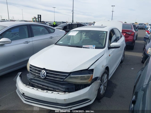 3VWD17AJ1FM318887 Volkswagen Jetta 1.8t Se