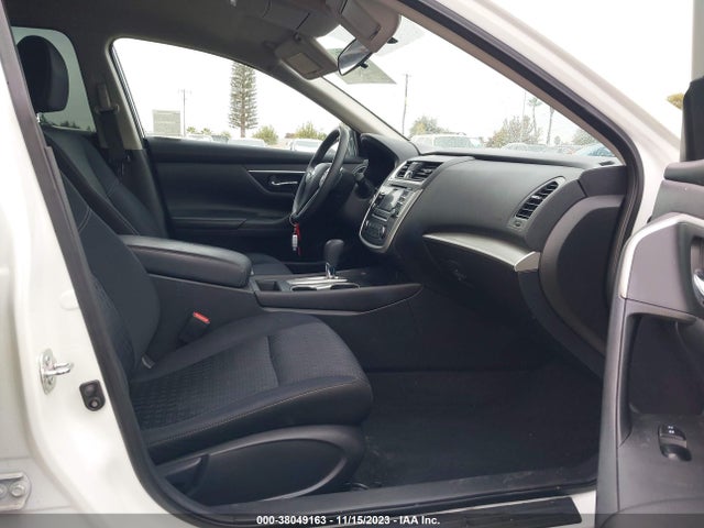 Nissan Altima 2017 1N4AL3AP5HN337678 Image 18