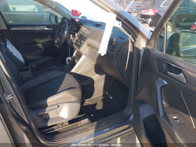 2022 VOLKSWAGEN TIGUAN 3VV3B7AX2NM069449 Photo 4