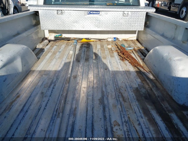 1988 CHEVROLET GMT-400 C1500 VIN: 1GCDC14K4JE191453
