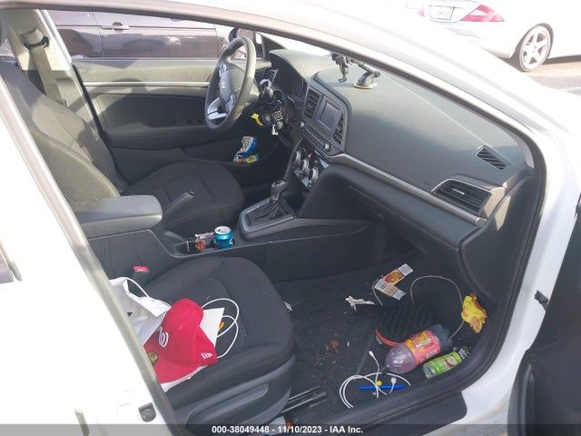 2019 HYUNDAI ELANTRA SE VIN: 5NPD74LFXKH406247