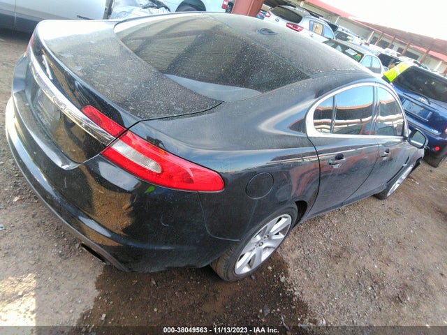 2011 JAGUAR XF SAJWA0FB6BLR82202 Photo 3