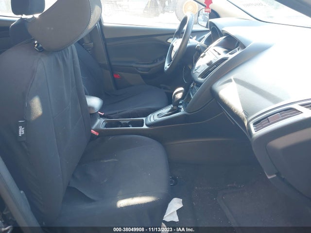 Ford FOCUS SE 2017 1FADP3F24HL275488 Image 5