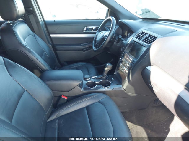 Ford EXPLORER XLT 2017 1FM5K8D88HGC34321 Image 5