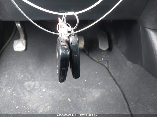 Toyota Prius Four 2017 JTDKARFU3H3032925 Image 11