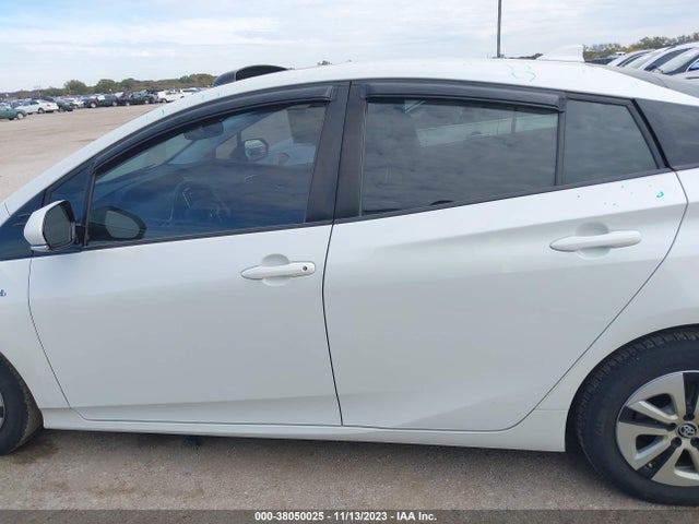 Toyota Prius Four 2017 JTDKARFU3H3032925 Image 14