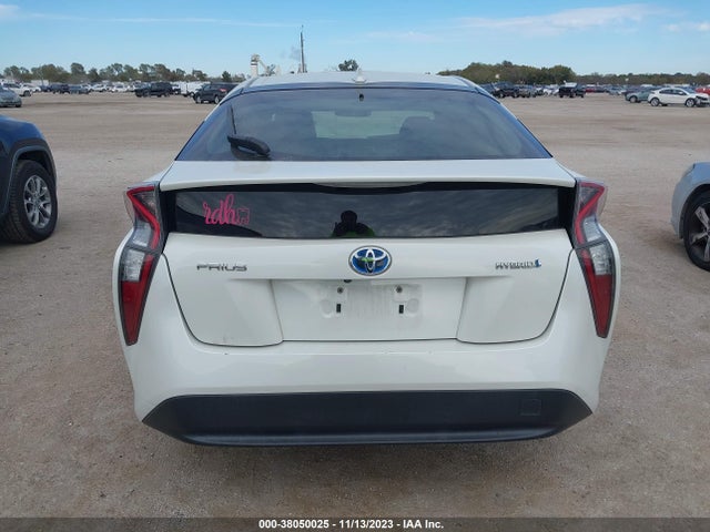 Toyota Prius Four 2017 JTDKARFU3H3032925 Image 16