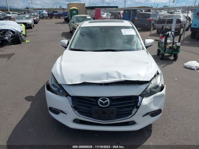 3MZBN1V38JM251444 Mazda Mazda3 Touring