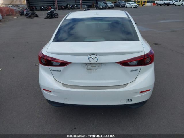 3MZBN1V38JM251444 Mazda Mazda3 Touring