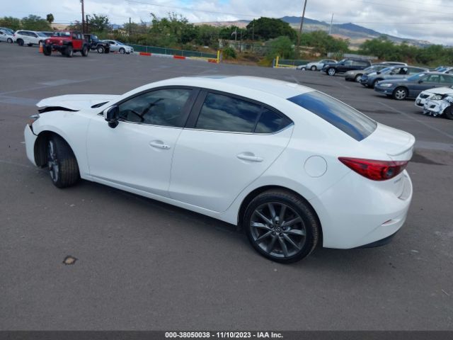 3MZBN1V38JM251444 Mazda Mazda3 Touring