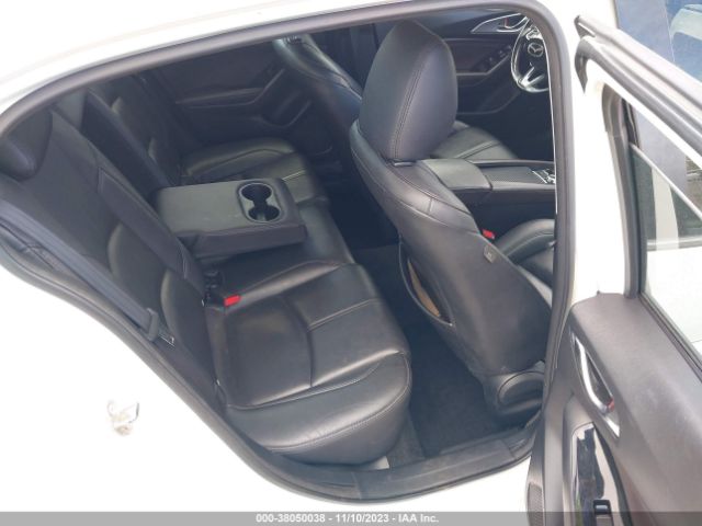 3MZBN1V38JM251444 Mazda Mazda3 Touring