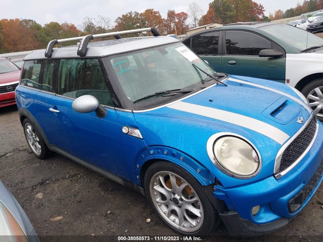2011 MINI COOPER CLUBMAN WMWZG3C54BTY35125 Photo 0