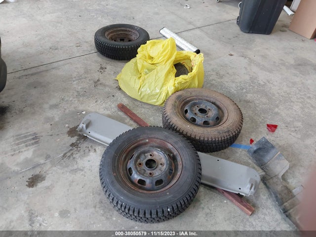 1993 GEO METRO VIN: 2C1MR2463P6767597