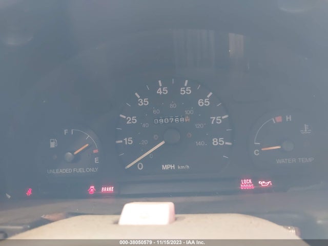 1993 GEO METRO VIN: 2C1MR2463P6767597
