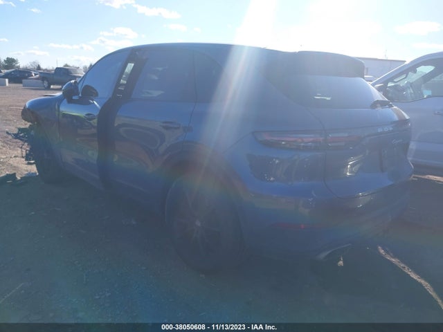 2020 PORSCHE CAYENNE WP1AA2AY3LDA06999 Photo 2