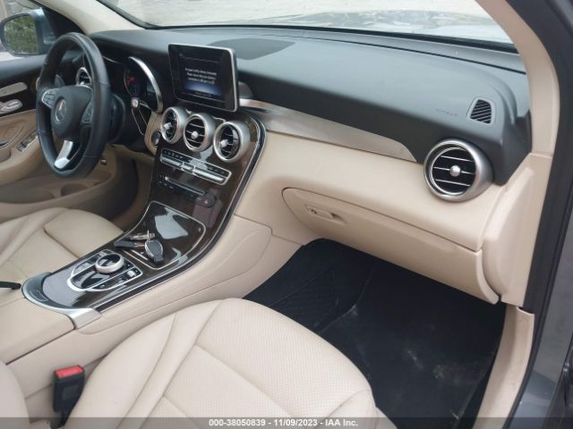 WDC0G4KB7KV165657 Mercedes-Benz Glc 300 4matic
