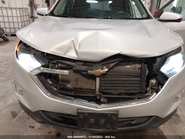 2GNAXJEV5J6321221 Chevrolet EQUINOX LT