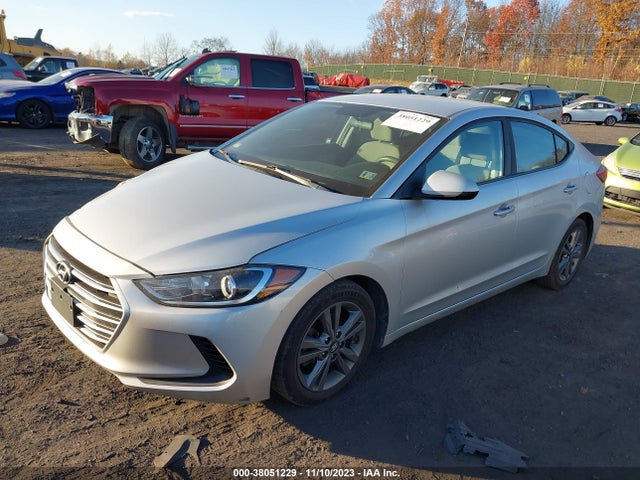 2018 HYUNDAI ELANTRA SEL VIN: 5NPD84LF3JH240021