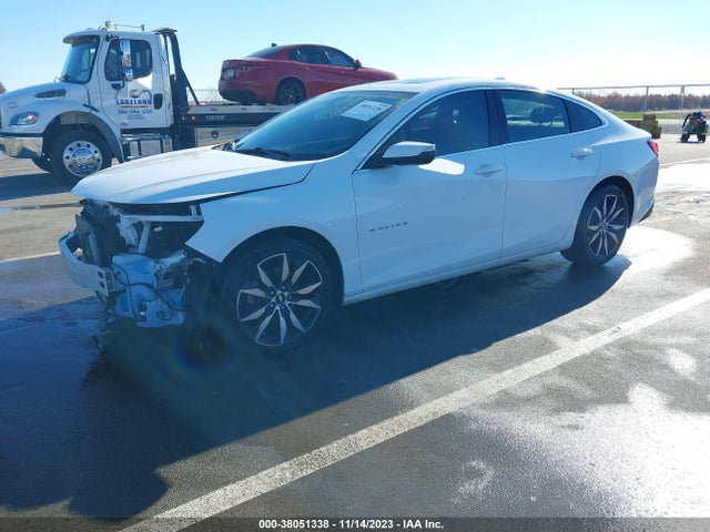 Chevrolet MALIBU LT 2018 1G1ZD5ST6JF189230 Image 2