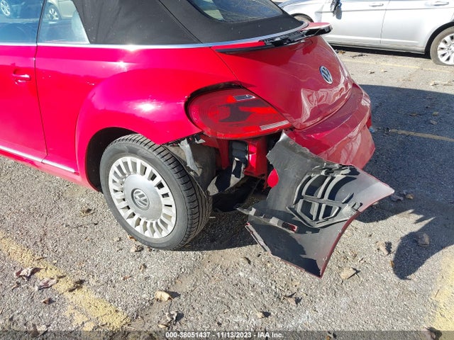2013 VOLKSWAGEN BEETLE 2.5L VIN: 3VW5X7AT0DM828634
