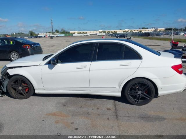WDDGF8AB2EA890858 Mercedes-Benz C 300 Luxury 4matic