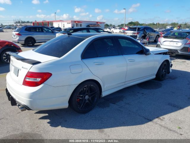 WDDGF8AB2EA890858 Mercedes-Benz C 300 Luxury 4matic