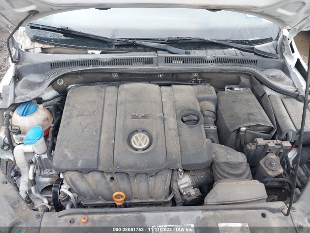 2013 VOLKSWAGEN JETTA 2.5L SE VIN: 3VWDX7AJ4DM289395