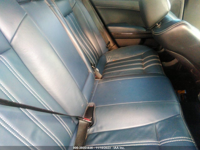 Chrysler 300 S 2015 2C3CCABG4FH749686 Image 8
