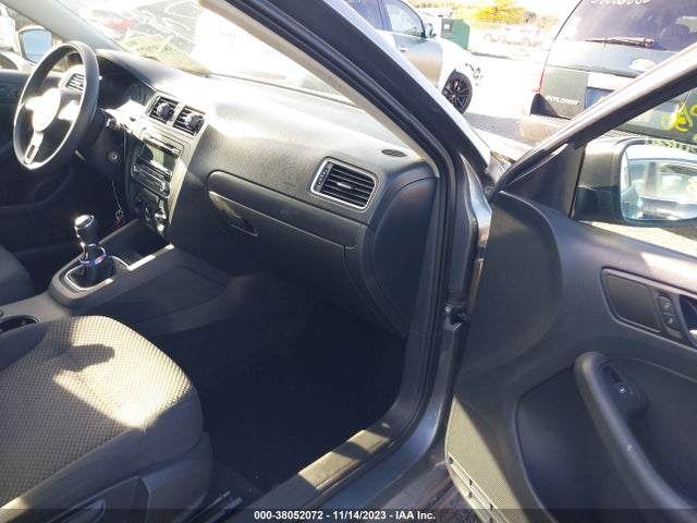 3VW1K7AJ9EM331580 Volkswagen Jetta 2.0l S