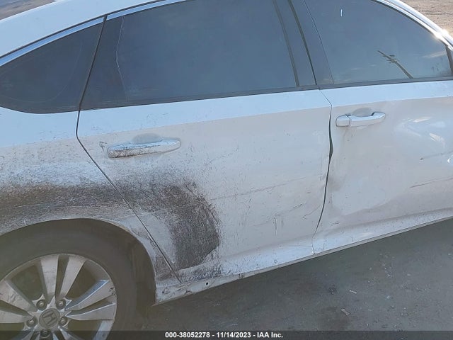 Honda ACCORD LX 2018 1HGCV1F17JA174200 Image 12