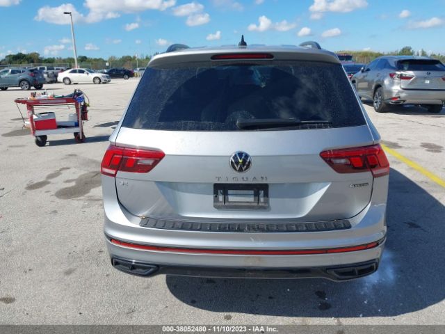 3VV8B7AX8NM140238 Volkswagen Tiguan 2.0t Se R-line Black