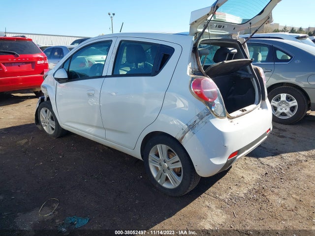 Chevrolet Spark Ls Auto 2014 KL8CB6S9XEC587778 Image 3