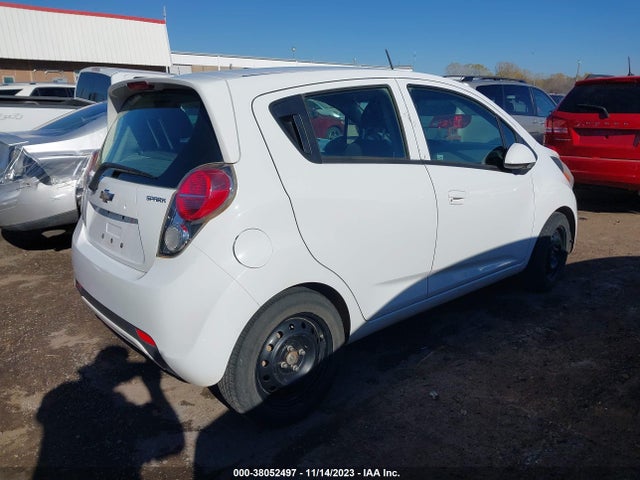 Chevrolet Spark Ls Auto 2014 KL8CB6S9XEC587778 Image 4