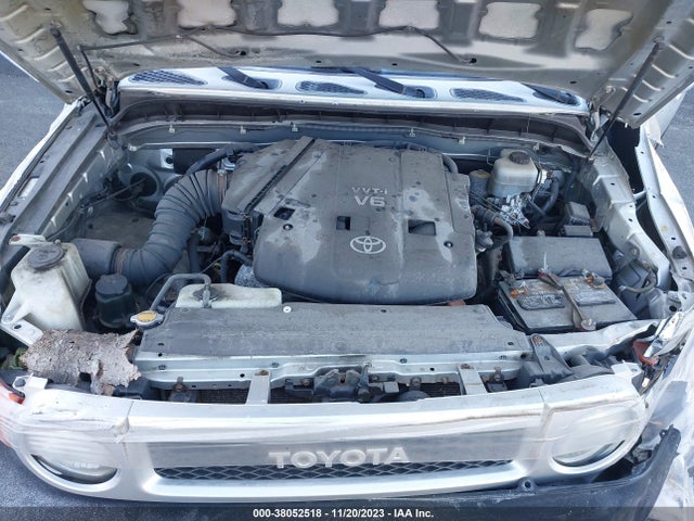 2007 TOYOTA FJ CRUISER VIN: JTEBU11F370098985