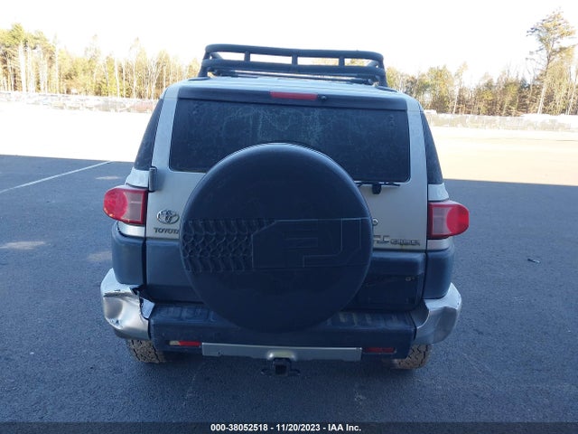 2007 TOYOTA FJ CRUISER VIN: JTEBU11F370098985