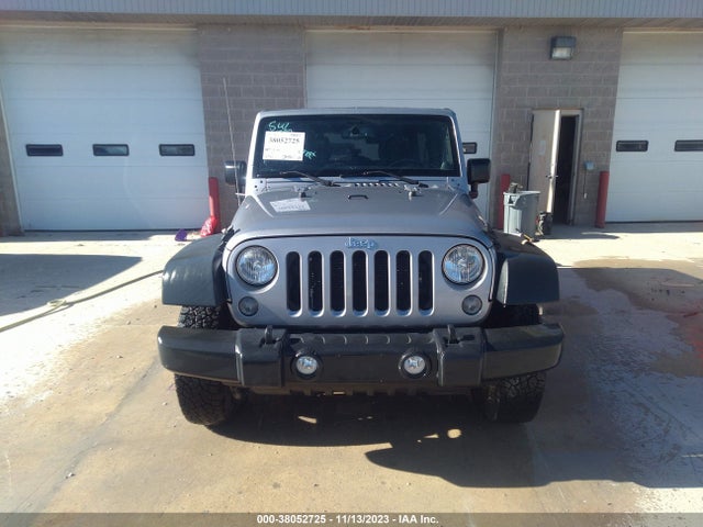 2014 JEEP WRANGLER UNLIMITED SPORT VIN: 1C4BJWDG5EL228100