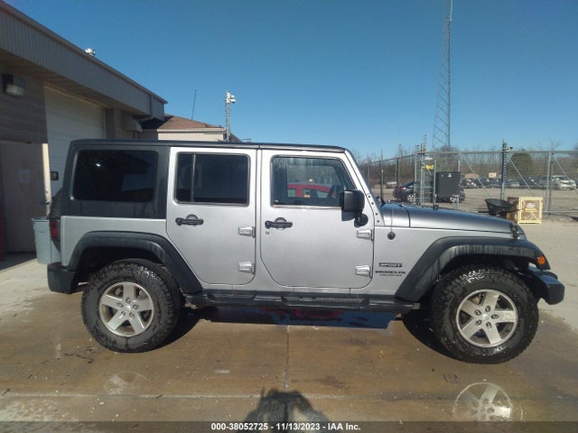 2014 JEEP WRANGLER UNLIMITED SPORT VIN: 1C4BJWDG5EL228100
