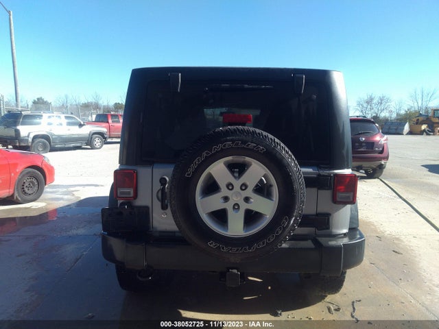 2014 JEEP WRANGLER UNLIMITED SPORT VIN: 1C4BJWDG5EL228100