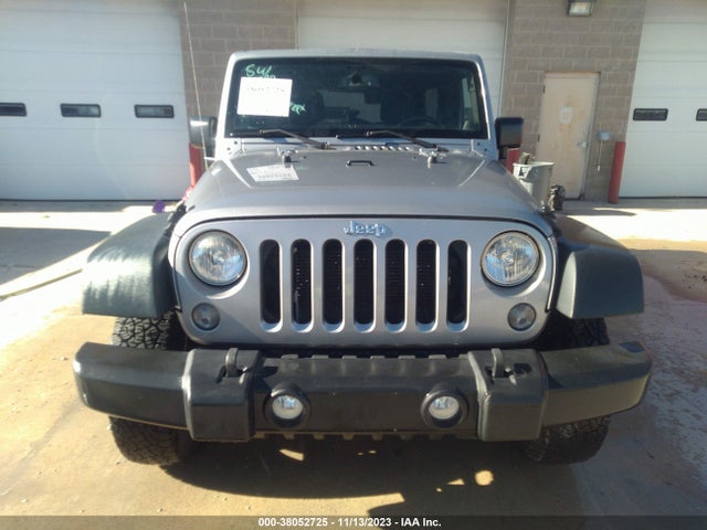 2014 JEEP WRANGLER UNLIMITED SPORT VIN: 1C4BJWDG5EL228100