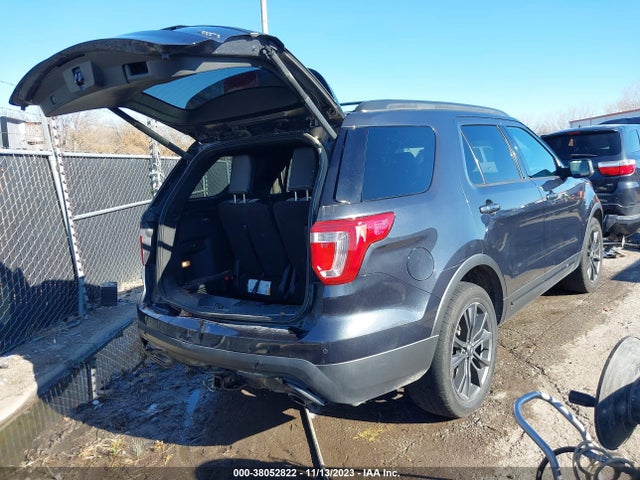 Ford EXPLORER XLT 2017 1FM5K8D86HGD97968 Image 4