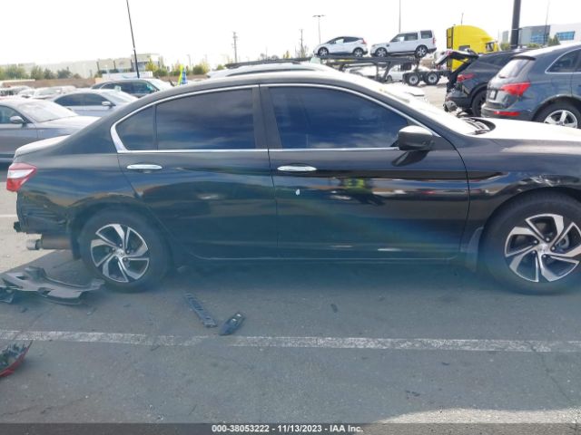 1HGCR2F33HA055338 Honda ACCORD LX