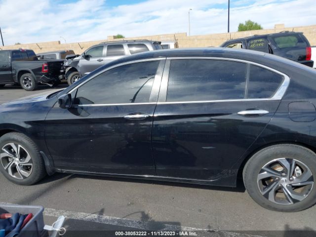 1HGCR2F33HA055338 Honda ACCORD LX