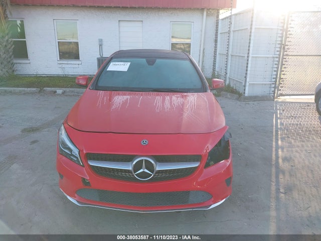 WDDSJ4GB4KN698791 Mercedes-Benz CLA 250 4MATIC