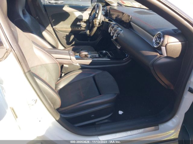 2021 MERCEDES-BENZ CLA 250 W1K5J4HB9MN215309 Photo 4